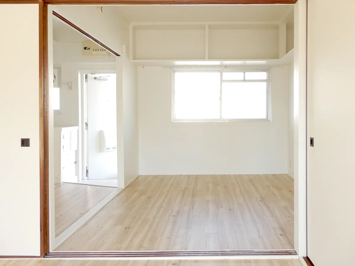 5055_D2V5_P2_20_uiuca7eq154vr5m96uv7b5js49