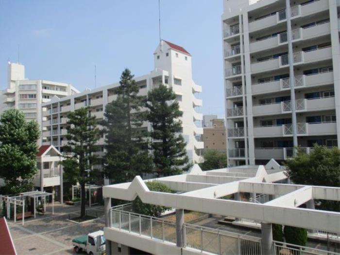 R10848610