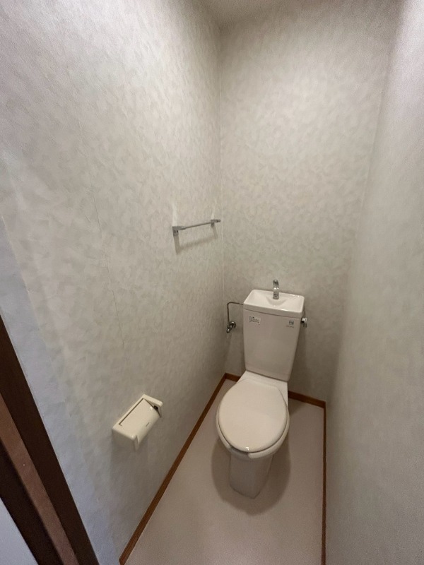 00011893493_009
