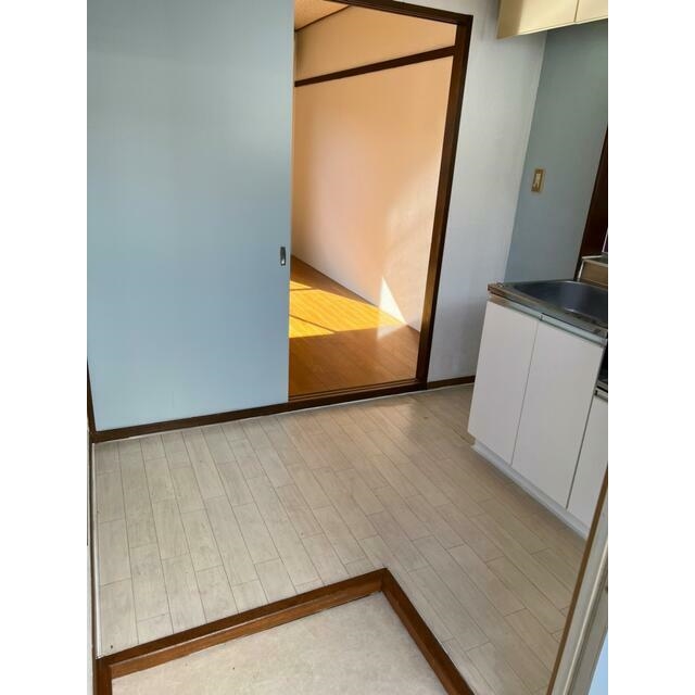 00012702952_014