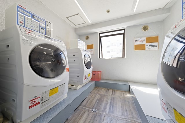 12994_021