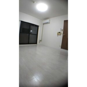 4OAKmsUo5VeRfUn4O10lPdvx96otpB3x9JzWB1Kt