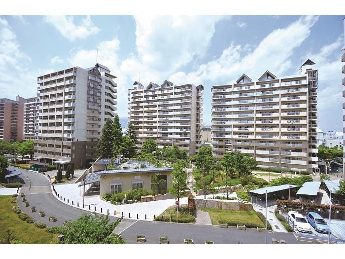 西宮マリナパークシティ丘のある街