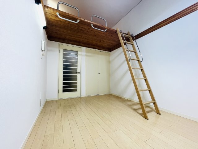 918007_3
