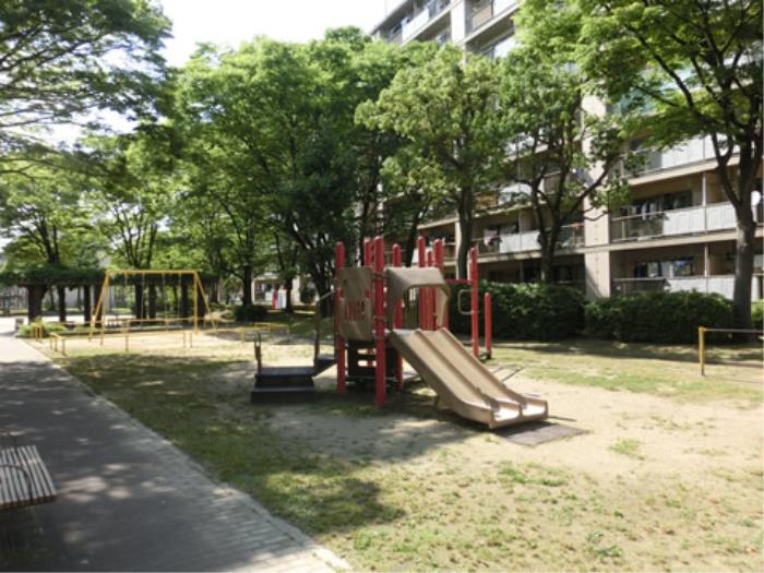 A00010829
