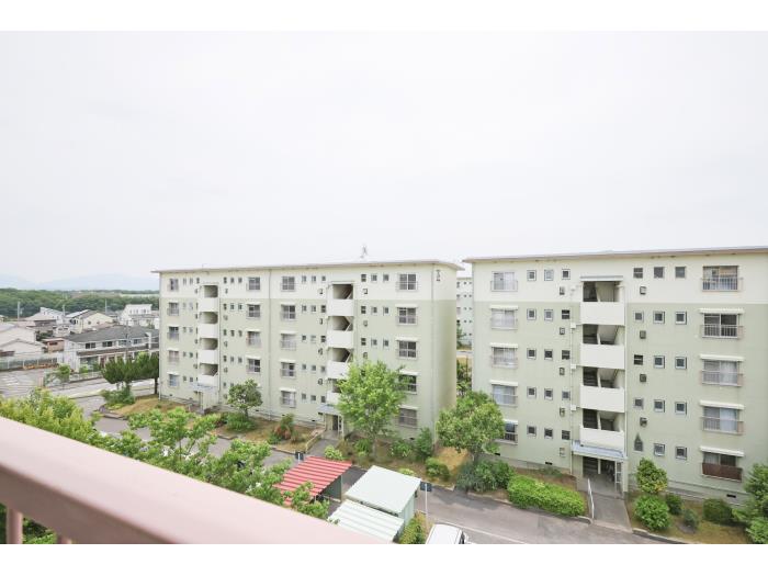 R10487577