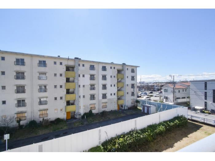 R11389148