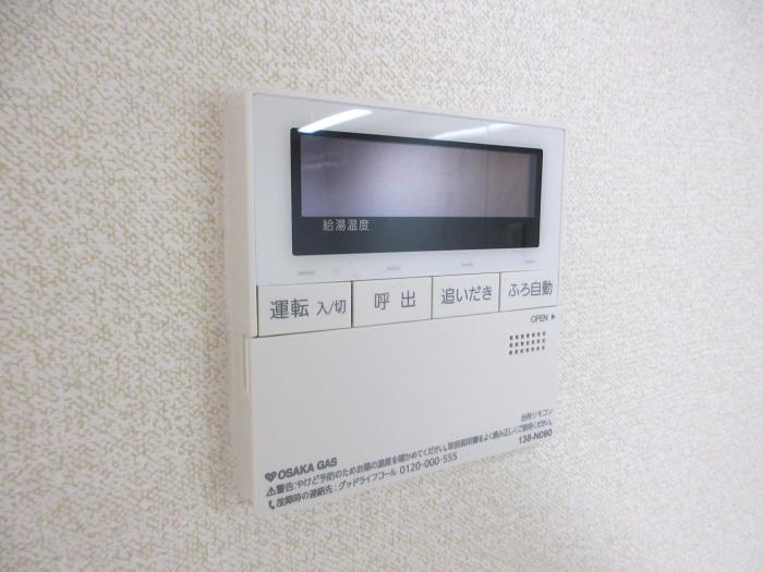 R11596524-1