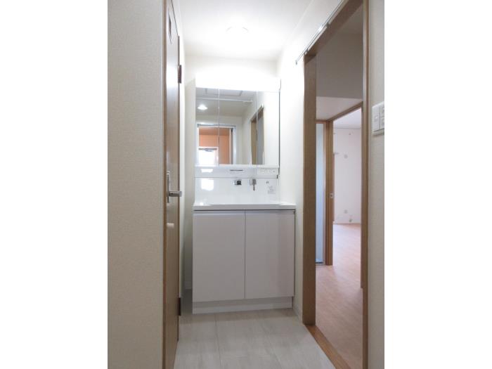 R11678349-1