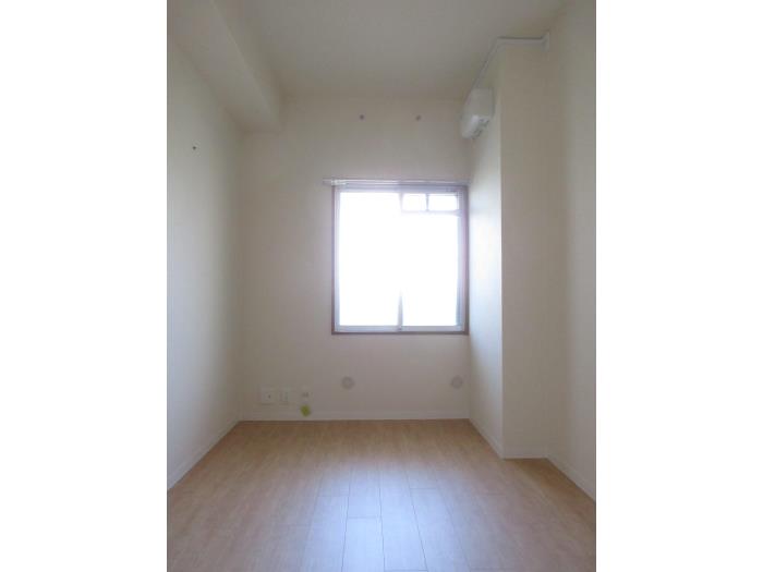 R11678366-1