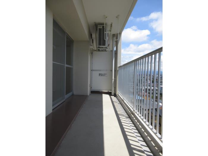 R11792823-1