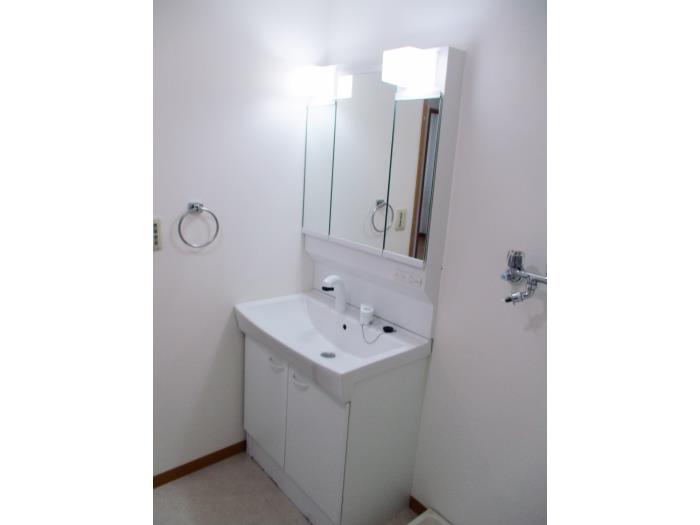 R11793231-1