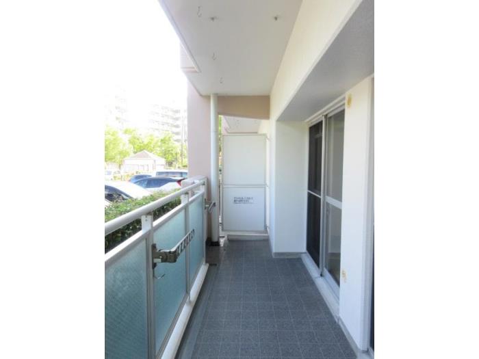 R11814513-4