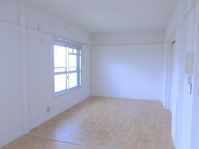 R11837757-1