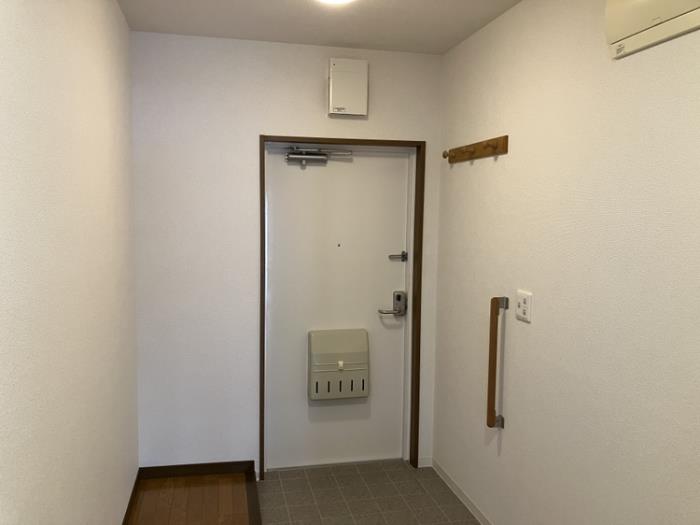 R11838776