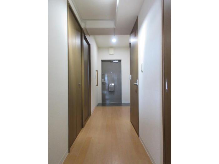 R11852893-2