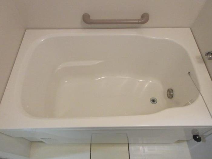 R11852957-2