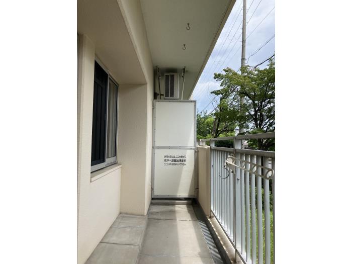 R11857848-2