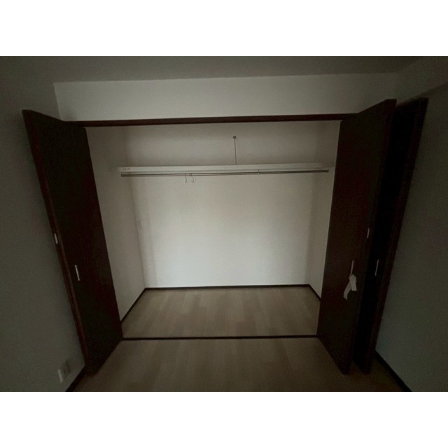 X8Ro3pLKogAE4VisXhiJ9snIFDu8WRE0zxhjjHjI