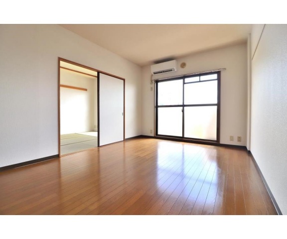 housing-5612338_r