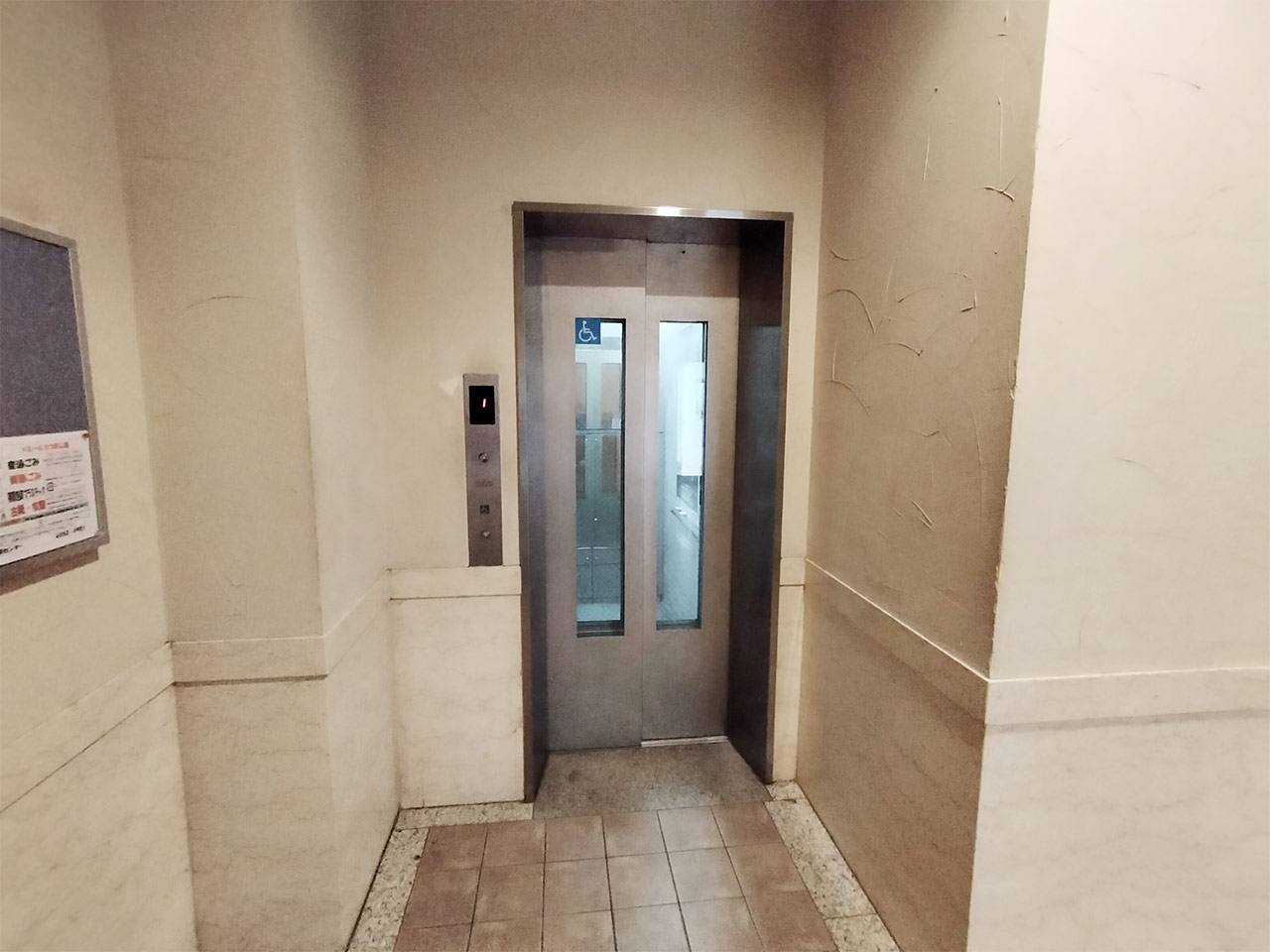 2700690_23
