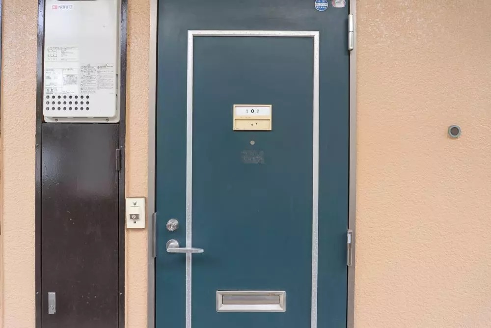 276540_28