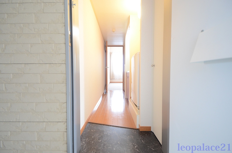 request_9f5195719431-1