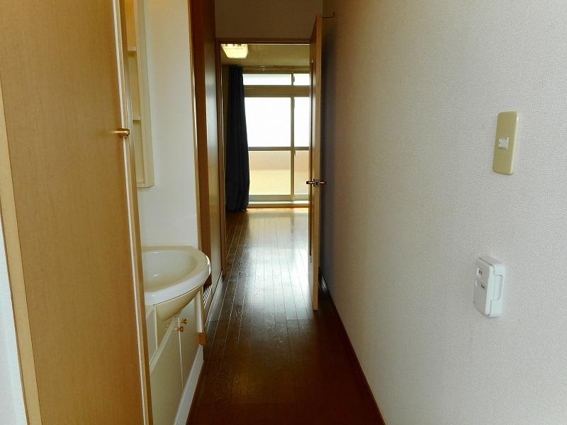 request_b1a35e25de75